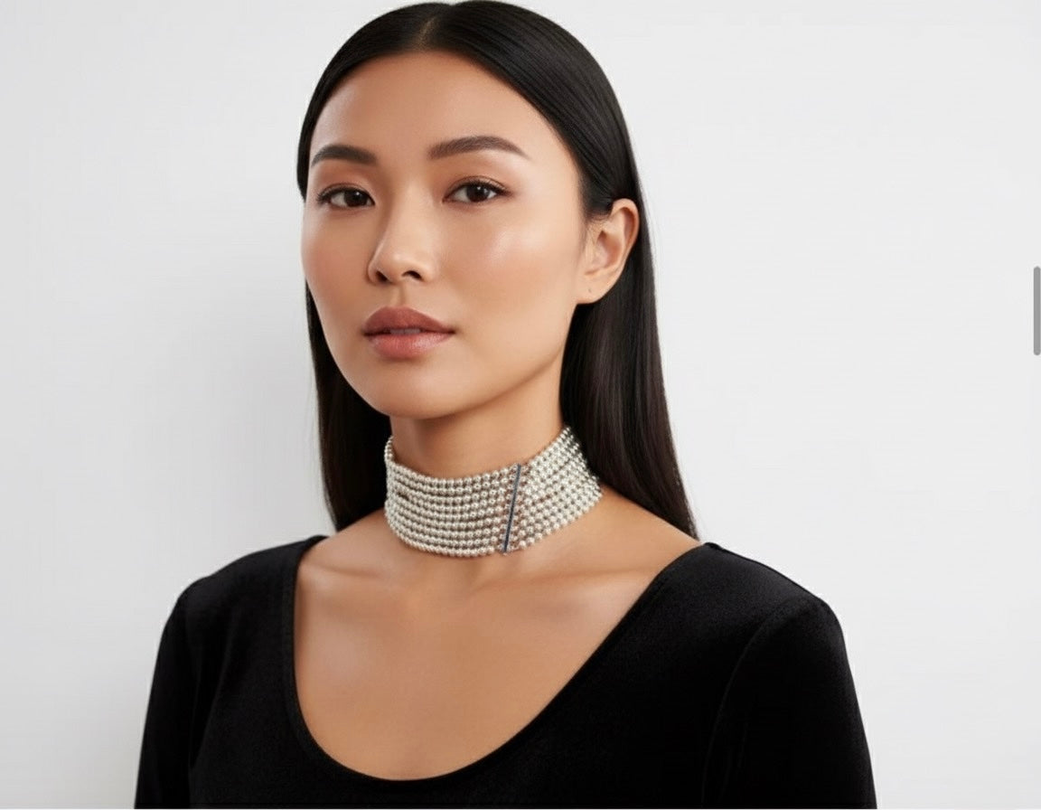 “Regal Pearl Brass Choker – Statement Vintage Elegance”