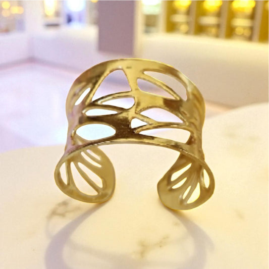 Golden Butterfly Wing Brass Cuff – Minimalist Openwork Statement Bracelet 🦋✨