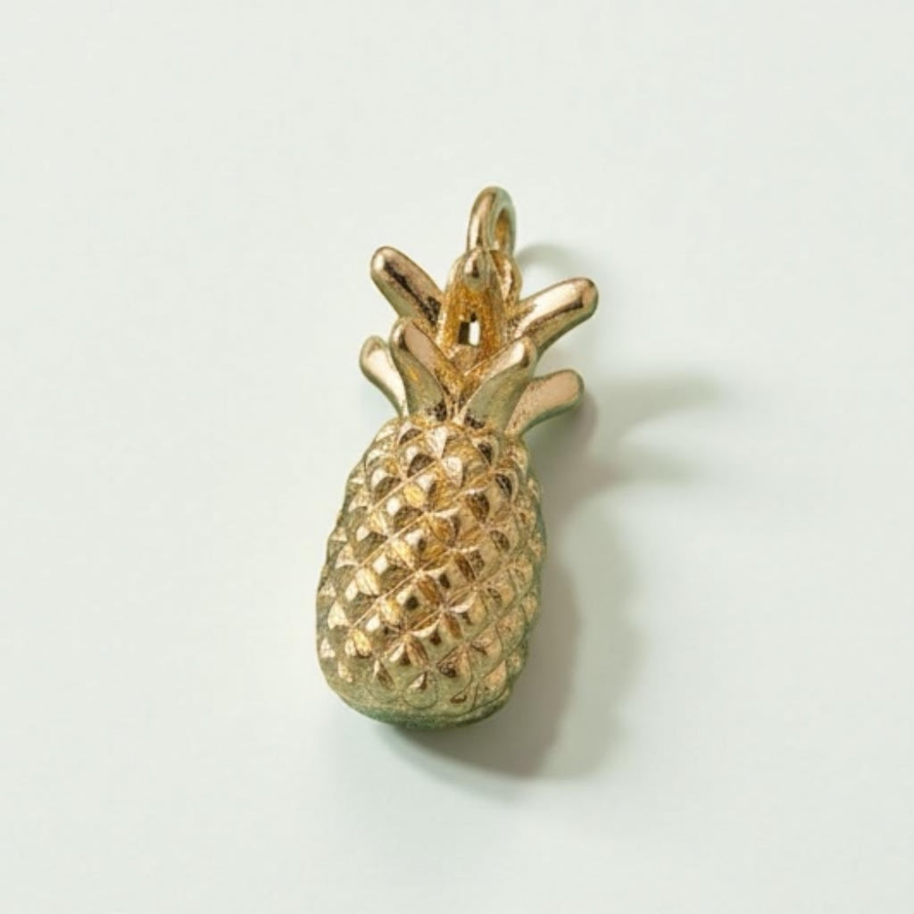 Golden Pineapple Brass Pendant – Symbol of Warmth, Positivity & Tropical Luxury 🍍✨
