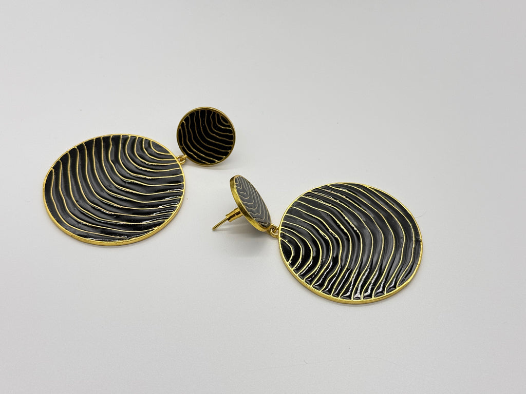 Midnight Wave Brass Earrings – Black Enamel Statement Discs