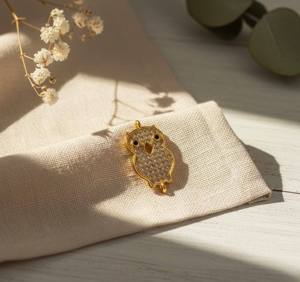 Sparkling Owl Brass Pendant – Symbol of Wisdom & Good Fortune