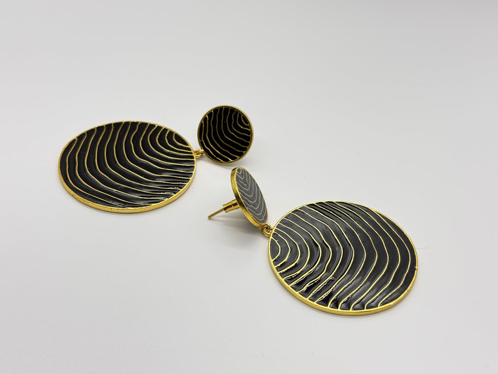 Midnight Wave Brass Earrings – Black Enamel Statement Discs