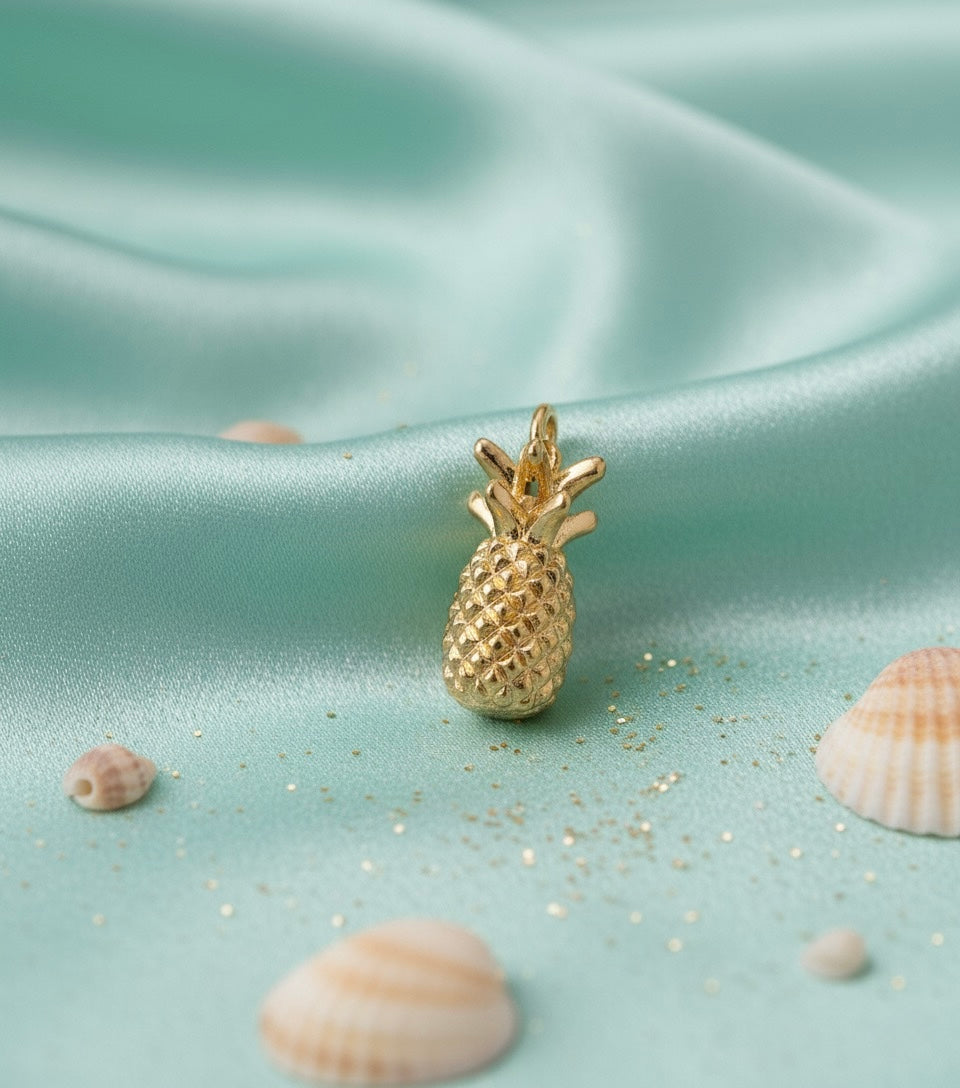 Golden Pineapple Brass Pendant – Symbol of Warmth, Positivity & Tropical Luxury 🍍✨