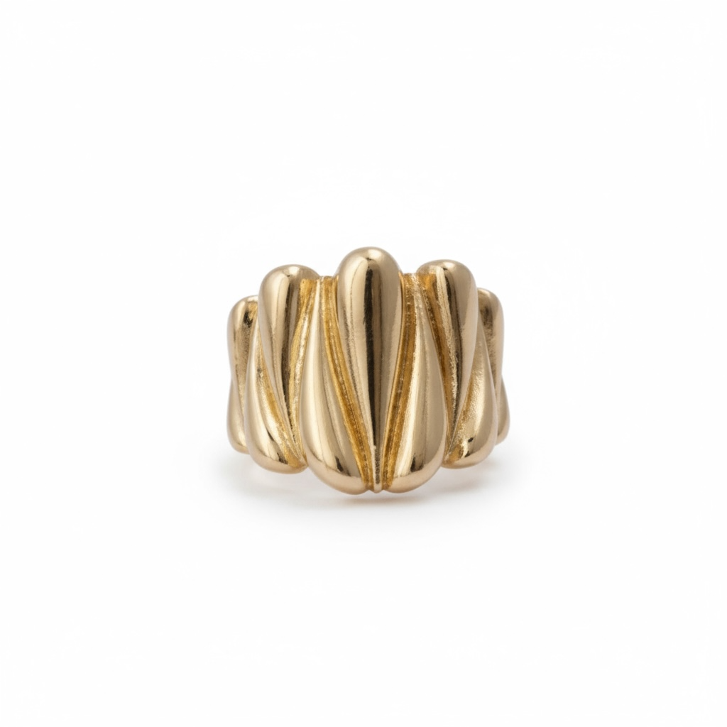 Golden Bloom Brass Ring – Sculpted Petal Elegance for the Modern Muse ✨🌸