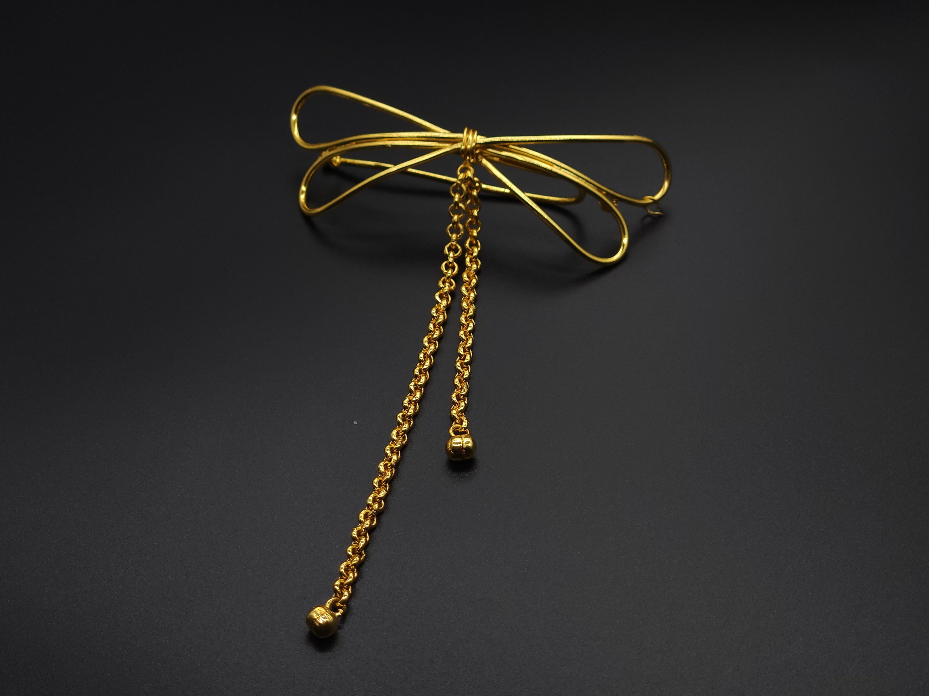 Bow Brass Hair Clip – Elegant Minimal Statement Accessory