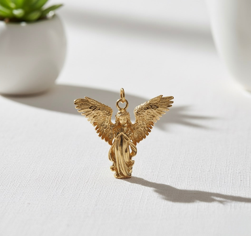 Celestial Guardian Brass Pendant – Handcrafted Angel Necklace for Protection & Grace ✨👼